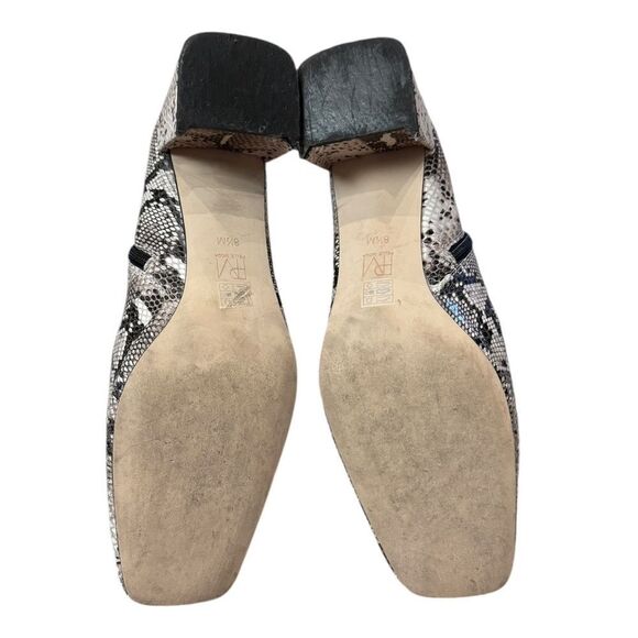 Pelle Moda Women's Aliya Snake Block Heel Ankle Boots Booties 8.5 - Picture 5 of 5